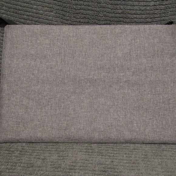 Wacom Soft Carrying Case for Wacom Intuos Tablet (ACK52701) - Picture 6 of 10